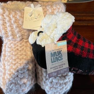 NWT Warm your feet bundle with hand knit lemon slipper socks
